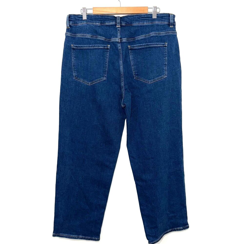 Universal Standard High Rise Jeans in Blue - Picture 4 of 8